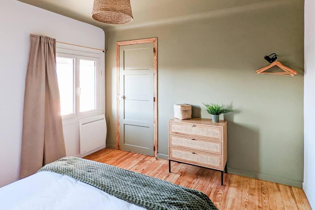 Maison Lombardi - Gite 6 Personnes 4 Etoiles Dun-sur-Meuse Exteriör bild
