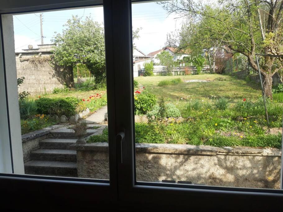 Maison Lombardi - Gite 6 Personnes 4 Etoiles Dun-sur-Meuse Exteriör bild